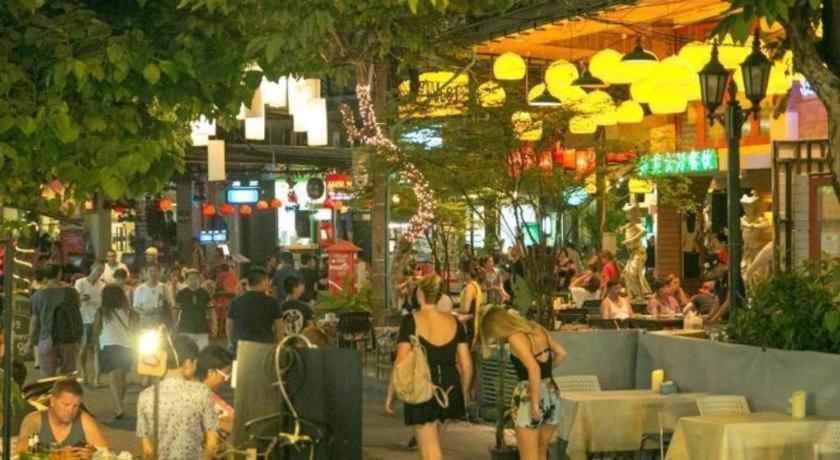 The Street Hostel Bangkok Exteriör bild