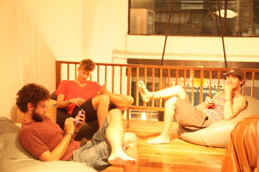 The Street Hostel Bangkok Exteriör bild